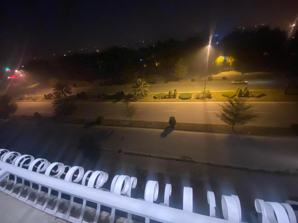 Burj Al Bahria Town Luxury Suites Lahor Dış mekan fotoğraf